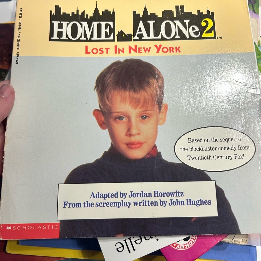 4/$50 Scholastic Home Alone 2 Book - Yellow and Red Cover